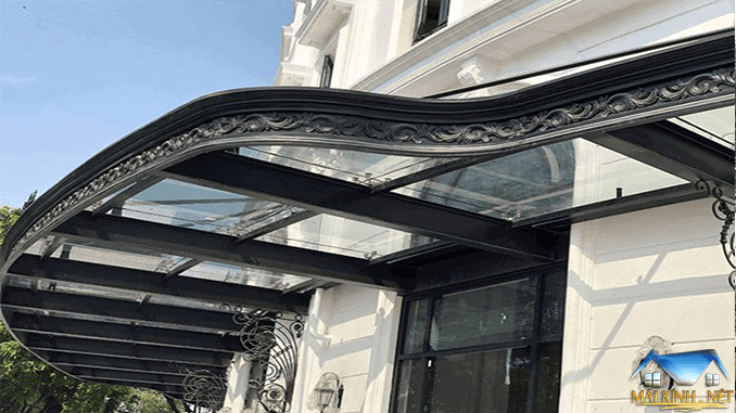 Mái kính cường lực cổng khung sắt đẳng cấp