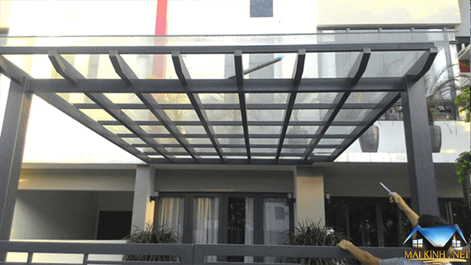 Mái cổng kính đẹp mẫu cho trường học